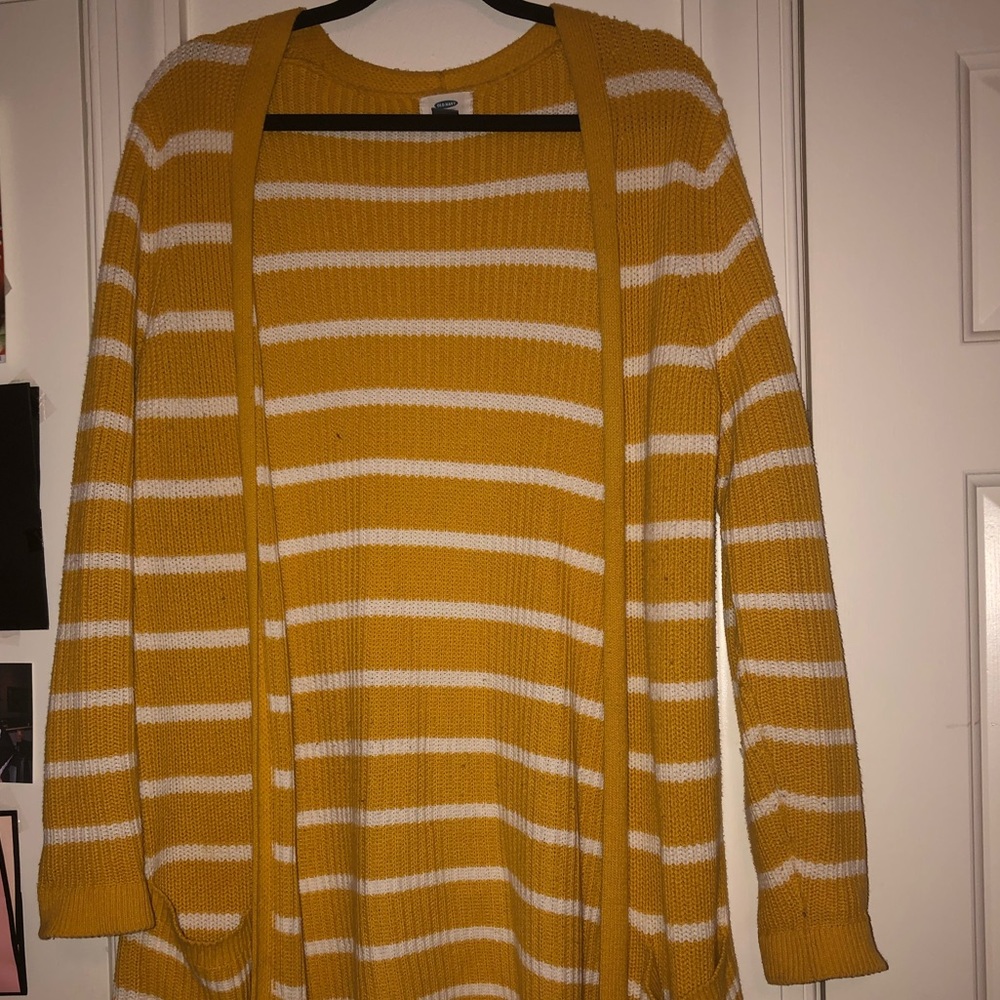 Super cute cardigan!